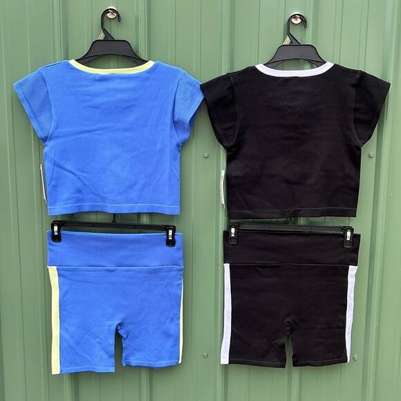 Seamless Crop Top & High-Rise Biker Shorts Graphic 2-Piece Set 2-Pack Size XL - Picture 2 of 10